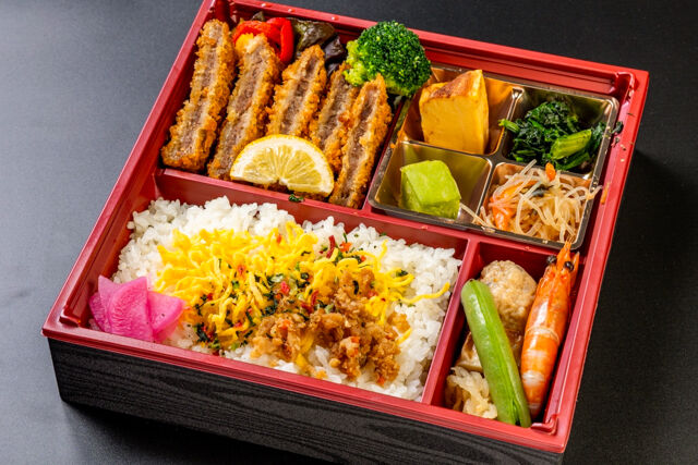 牛カツの幕の内弁当