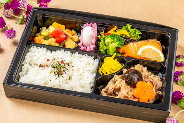 とろけるキングサーモンのお弁当