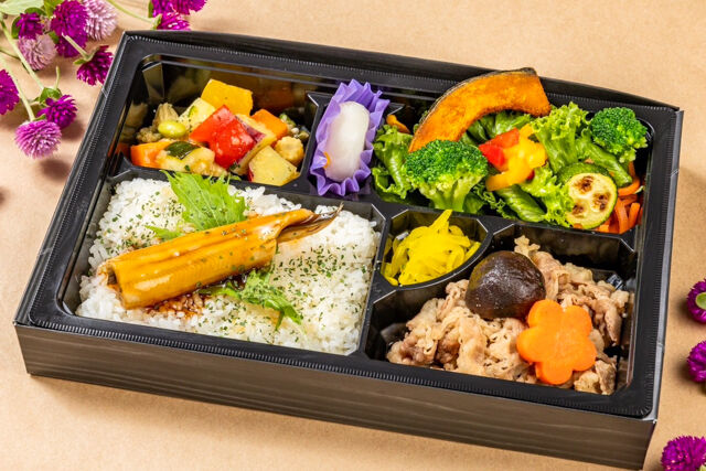 瀬戸内穴子とすき焼きのお弁当