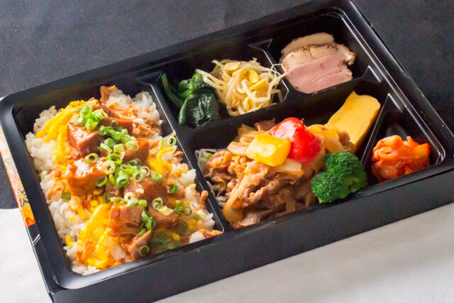 鶴山サイコロステーキ弁当