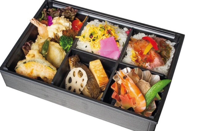 チキン南蛮とカレイの煮付けの満腹御膳