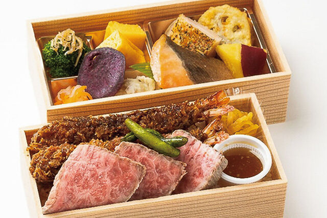 ごちそう2段懐石御膳 黒毛和牛厚切りローストビーフ&醤油海老ふらい