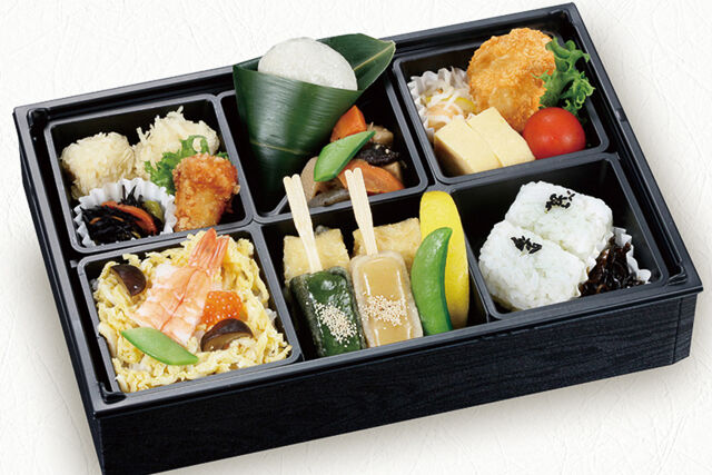 名物とうふしゅうまいとふわふわ蟹クリームコロッケの二色ご飯弁当