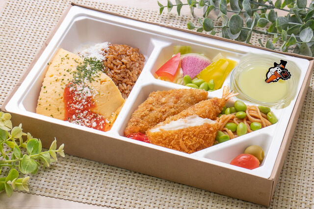 【ハロウィン限定】ミックスフライ弁当~特製デザート付き
