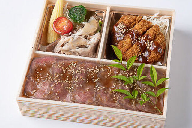 厳選ロースかつ&ローストビーフ重御膳