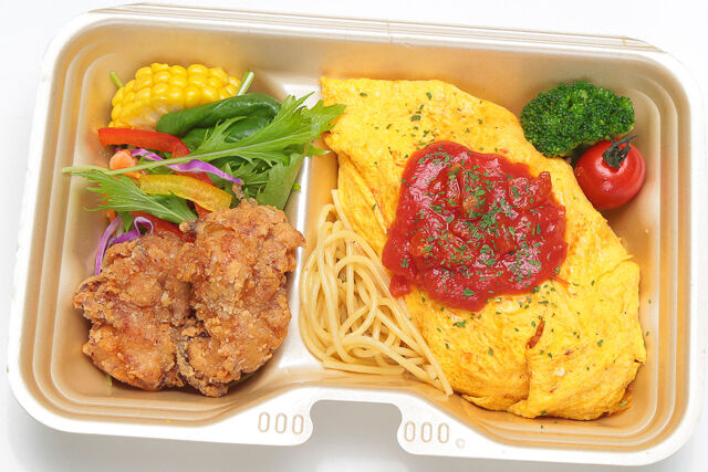 【熨斗対応可】Gateオムライス&唐揚げ・季節の8種サラダ