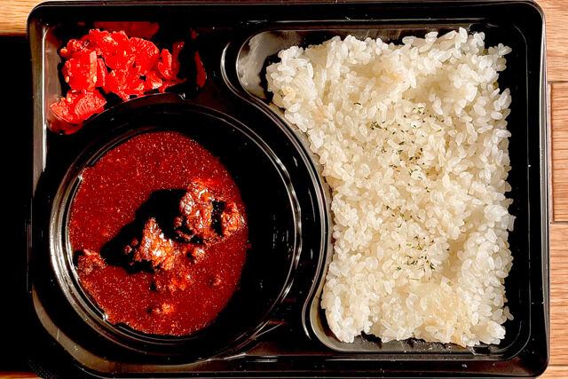 炭火焼き豚だしカレー