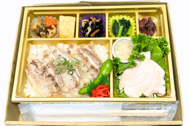 豚カルビ&しっとり鶏むねロースト御膳