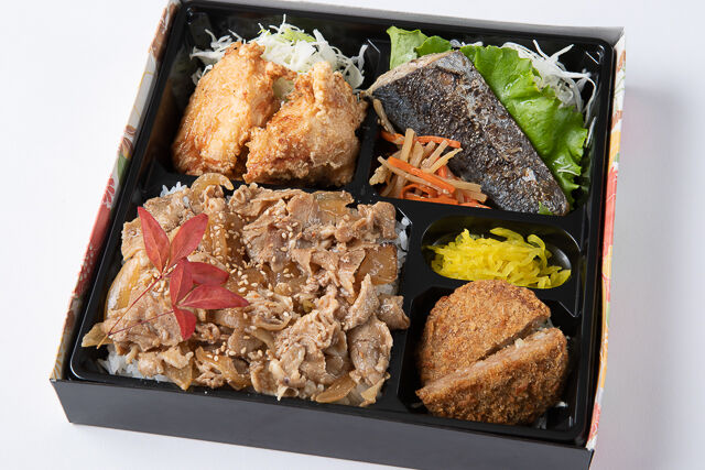 鶏の唐揚げ・季節の魚の西京焼き・メンチカツの焼肉カルビ重