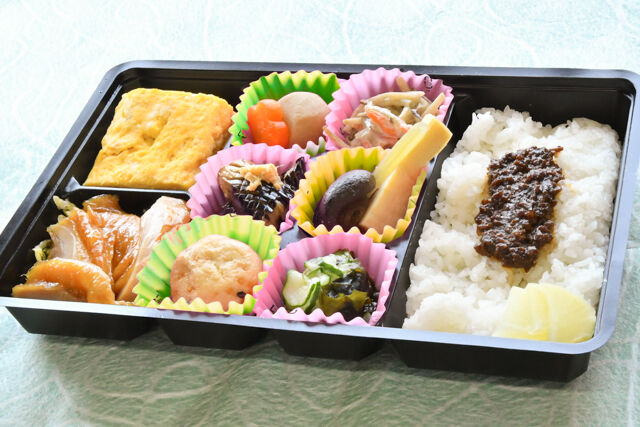 鶏の照り焼き弁当