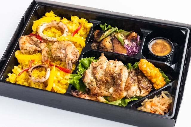 チキンステーキ&パエリア