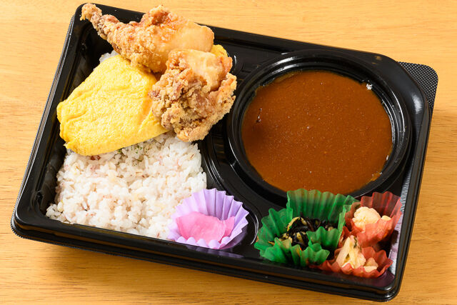 オムカラカレー