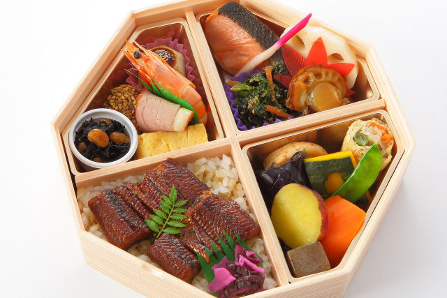 うなぎ山椒煮八角御膳