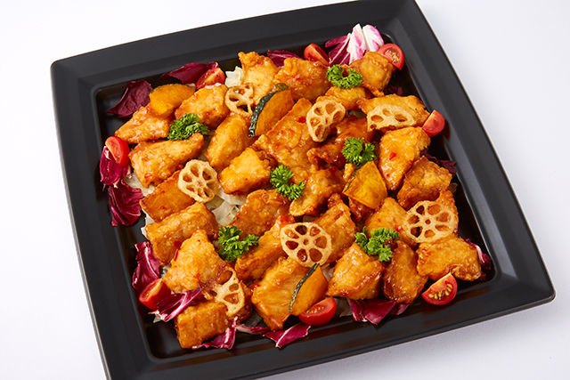 梶木マグロの香味揚げ~スイートチリソース~