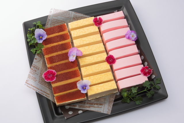 3種のミニケーキ盛り合わせ