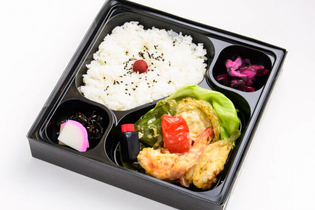 天婦羅幕の内弁当