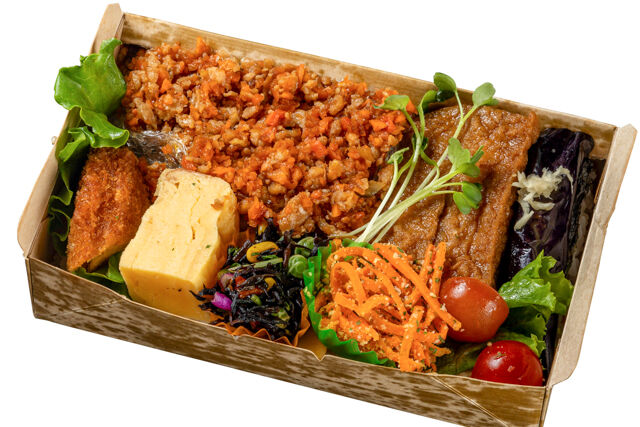 たっぷり鶏そぼろ弁当