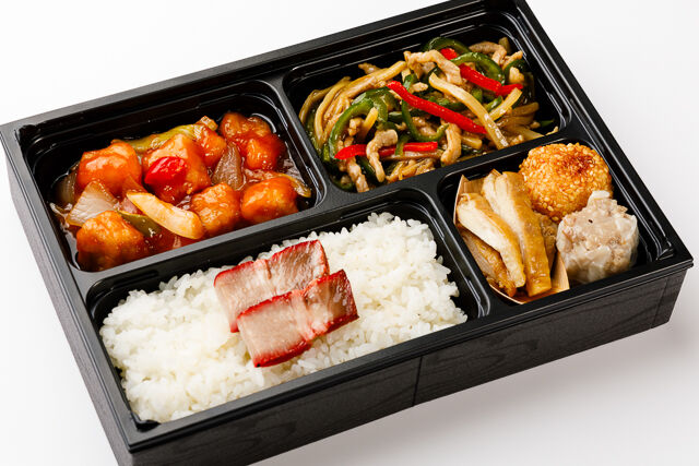 【熨斗対応可】本格的!酢豚とチンジャオロース弁当
