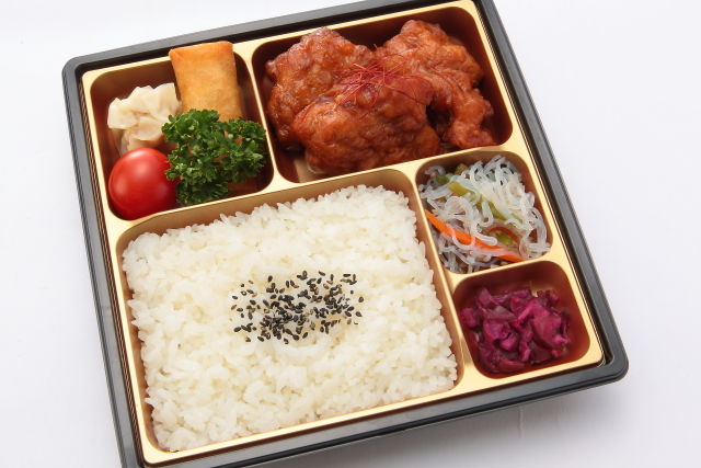 油淋鶏の中華弁当
