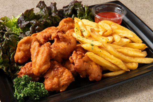 唐揚げ×ポテトフライ