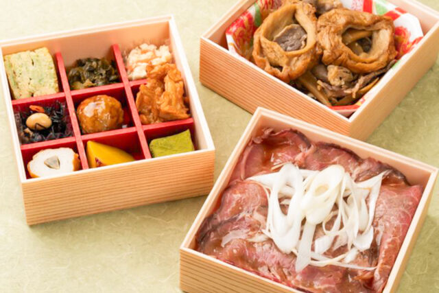 【熨斗対応可】ローストビーフと彩り9升の三段弁当