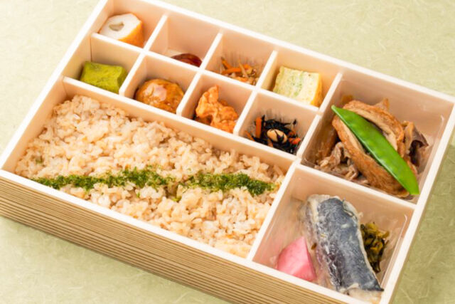 【熨斗対応可】おかかご飯と鰆西京焼きの彩り御膳