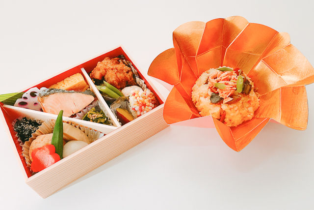 秋季限定(9月)演舞場幕の内 ~鮭とキノコの炊込み御飯~