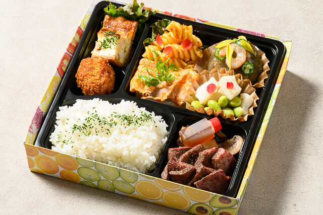 白老牛ステーキと豚ポッシェのフレンチBOX