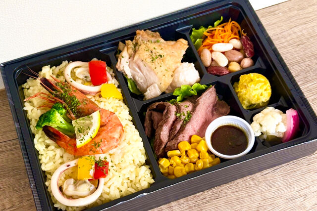 【熨斗対応可】彩りパエリアとトリュフオイルソースの赤身肉ステーキ&ハーブチキンBOX