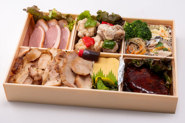 選べる中華おかずと朝引き但馬鶏のももの照焼DX弁当