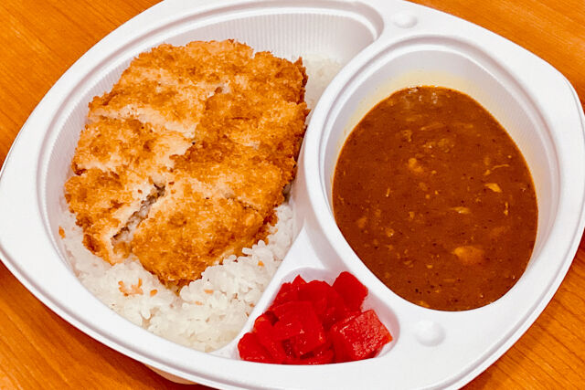 名物カツカレー