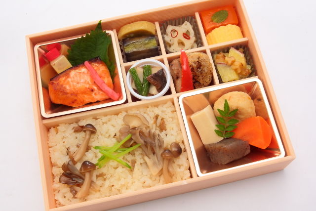 【秋冬限定】茸ご飯と銀鮭の幽庵焼き~柚子の白味噌合わせ~