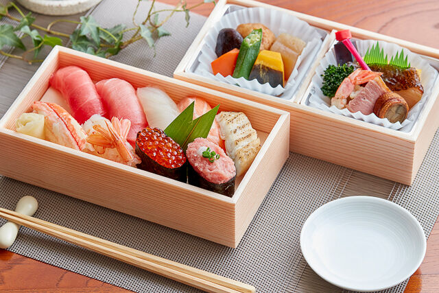 ぼたん(江戸前寿司二段弁当)