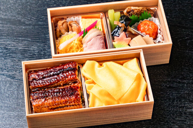 うなぎとフクサ重ね弁当