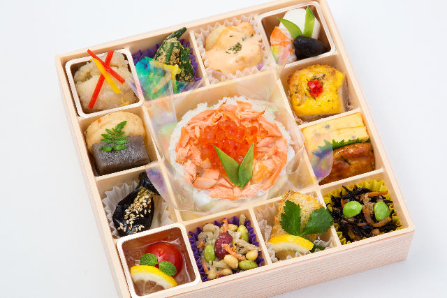 美味景色十二彩 鮭いくらご飯
