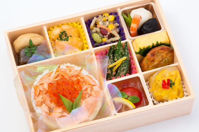 美味景色八彩 鮭いくらご飯