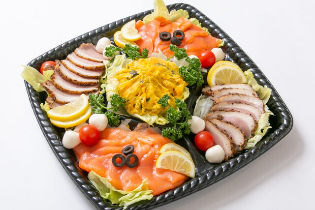 サーモンと合鴨ロースの盛り合わせ~かぼちゃサラダ添え~