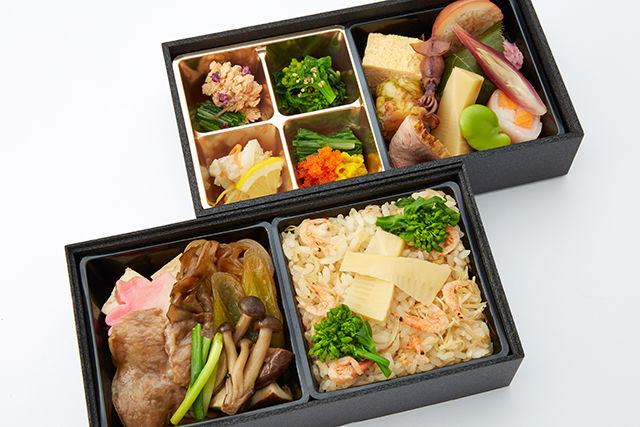 季節野菜と和牛すき煮の二段重