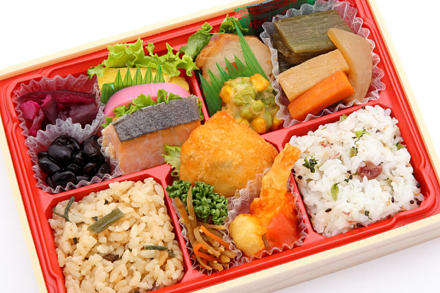 五彩弁当【たつみ】