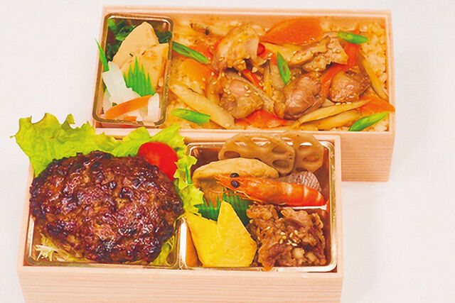 【熨斗対応可】特製黒毛和牛ハンバーグと地鶏の五目飯二段御膳