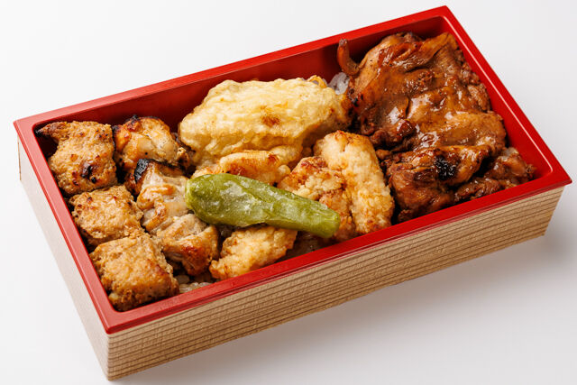 「鳥徳」鳥モダン弁当(焼き鳥2種と唐揚げ)