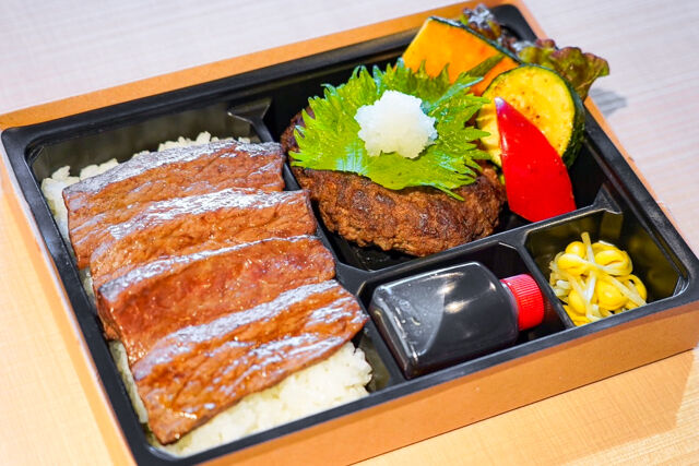 A5ランク黒毛和牛和風ハンバーグ&焼肉弁当