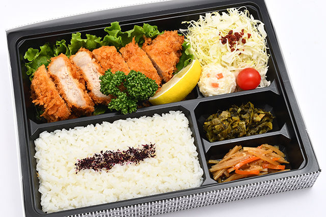 三元豚もち豚とんかつ弁当