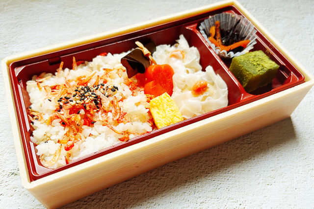 金澤桜海老ごはんと蟹焼売弁当