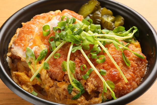 ロースカツ丼
