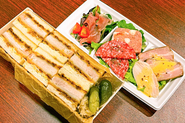 厚切りトンカツのサンドイッチ&ミニオードブルセット
