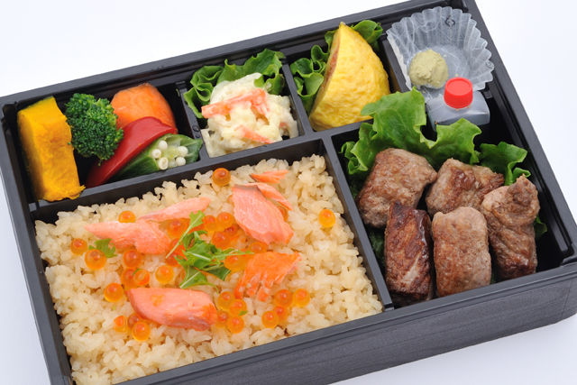 カットステーキ(はらこ飯)