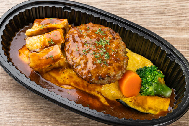 【特製デミグラスソース】オムライス 特製ローストチキン&ハンバーグ