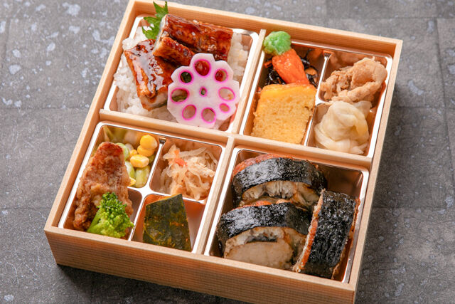 贅沢彩り御膳~鰻の太巻きと鰻の蒲焼き御膳~