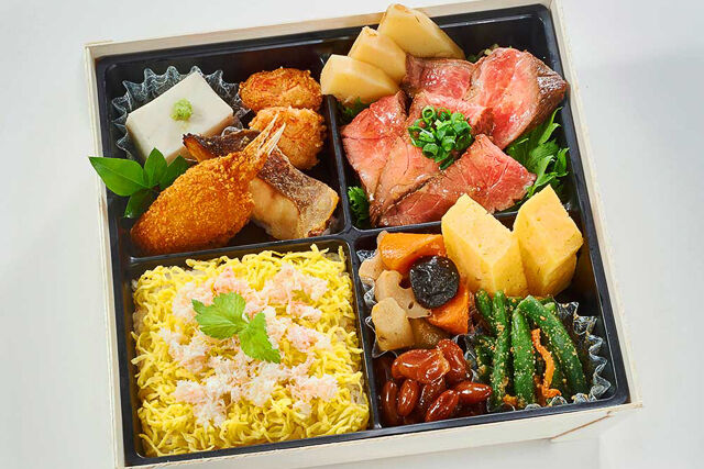 キフネ 和牛ローストビーフとかに飯弁当